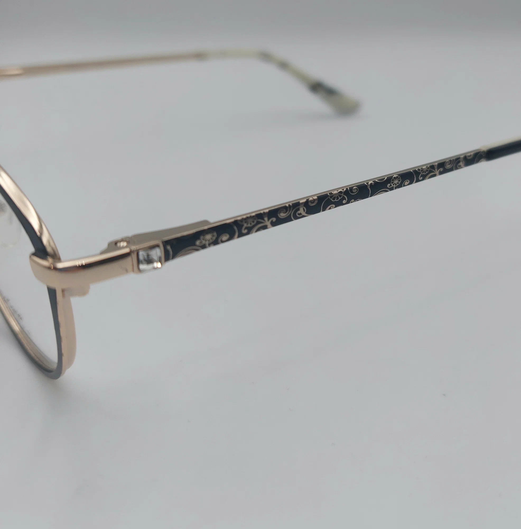 Женская оправа Nikitana c футляром и салфеткой