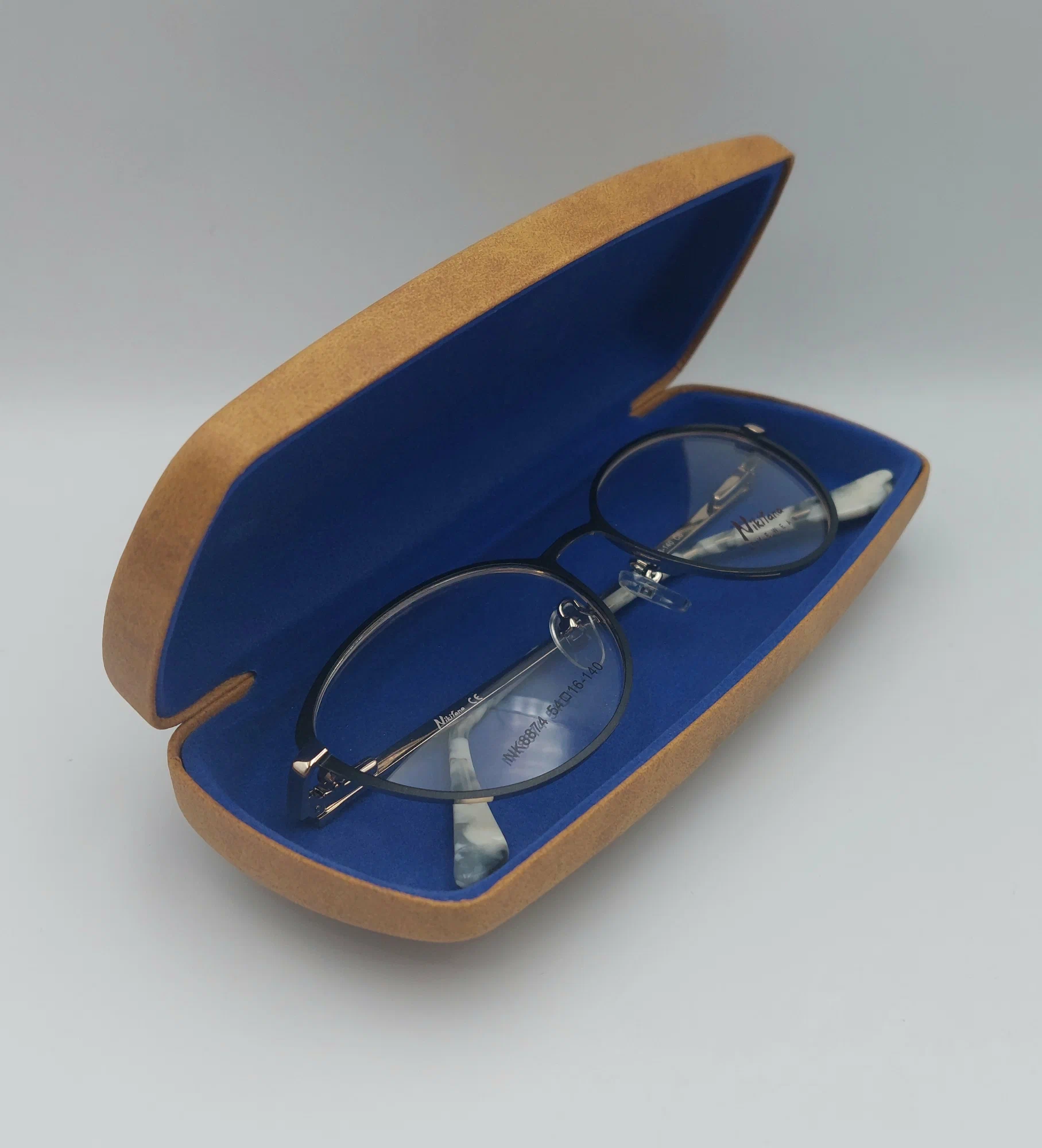 Женская оправа Nikitana c футляром и салфеткой